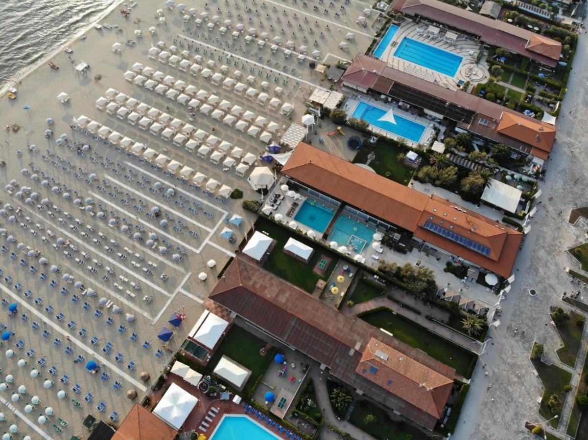 Teresita Wellness Club Apartment Viareggio Exterior foto